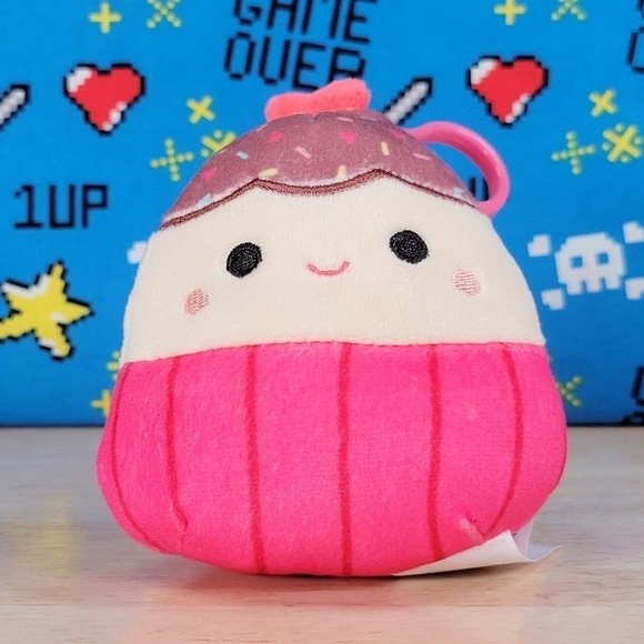Squishmallow Elpha the Cupcake 3" UltraSoft Valentine's Day Toy Plush NWT - Picture 1 of 5